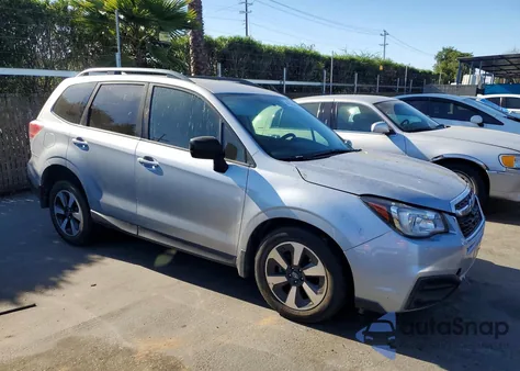 2017 Subaru Forester 2.5I z USA, uszkodzony, nr VIN JF2SJABC4HH581567